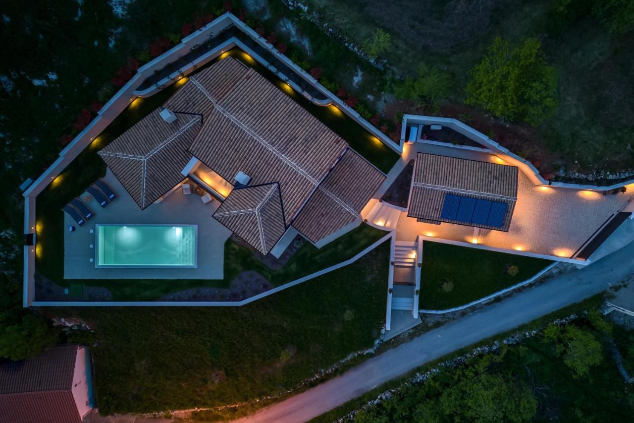 Villa Bora With Sauna And Heated Pool Vele Mune Exterior photo